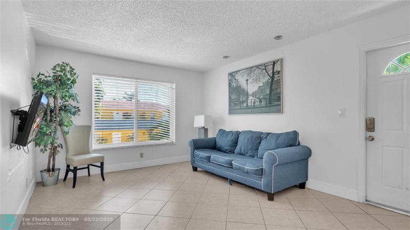 Duplex, Triplex and Fourplex Images