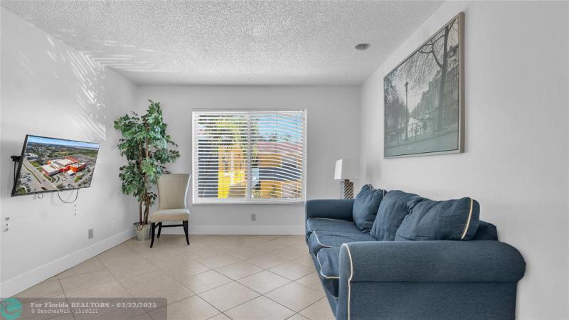 Duplex, Triplex and Fourplex Images