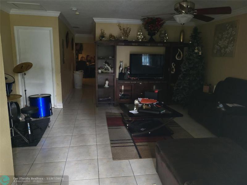 Duplex, Triplex and Fourplex Images