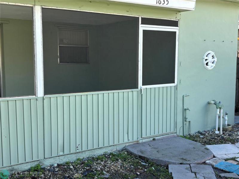 Duplex, Triplex and Fourplex Images