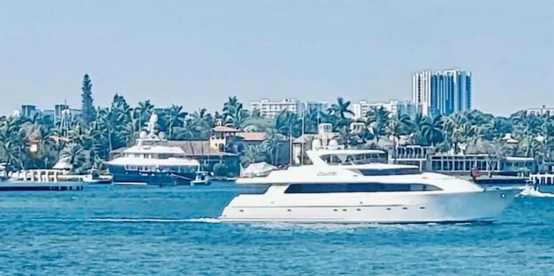  Single Family Homes Photo 6: 23 Isla Bahia Dr  Fort Lauderdale,  FL 33316