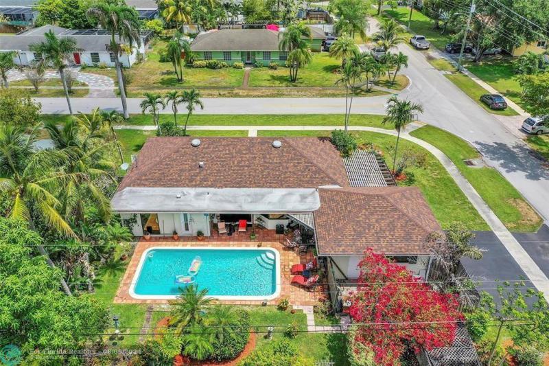 First Photo for Home For Sale at 4300 NW 7th Ct Plantation, FL. 33317
