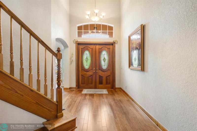  Single Family Homes Photo 11: 5811 NW 80th Ter  Parkland,  FL 33067