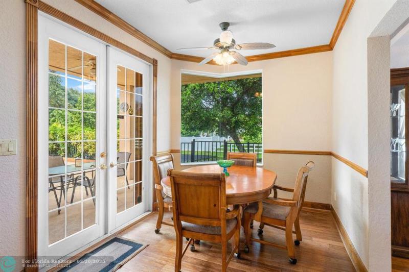  Single Family Homes Photo 20: 5811 NW 80th Ter  Parkland,  FL 33067