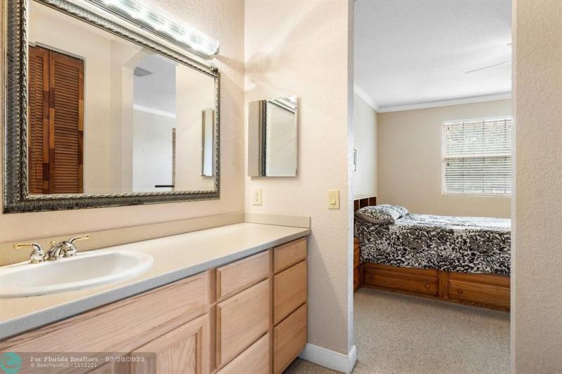  Single Family Homes Photo 32: 5811 NW 80th Ter  Parkland,  FL 33067