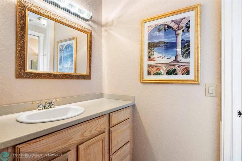  Single Family Homes Photo 34: 5811 NW 80th Ter  Parkland,  FL 33067