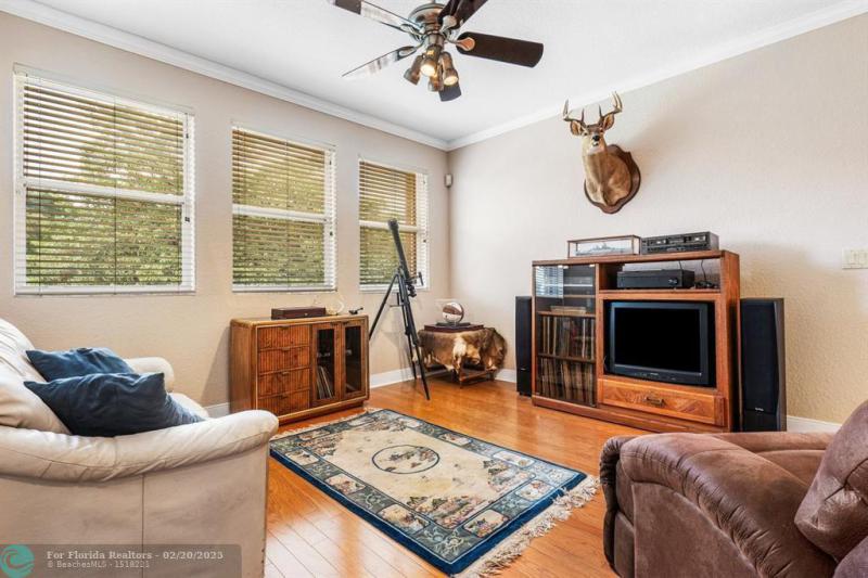  Single Family Homes Photo 37: 5811 NW 80th Ter  Parkland,  FL 33067