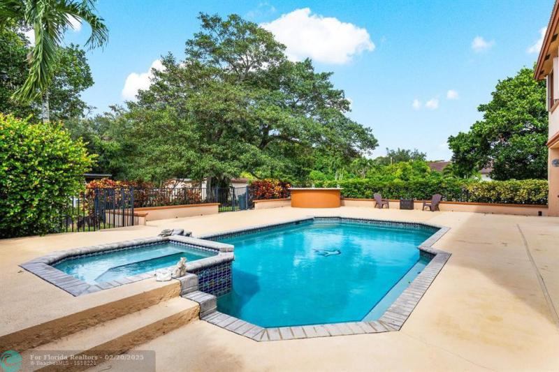  Single Family Homes Photo 43: 5811 NW 80th Ter  Parkland,  FL 33067