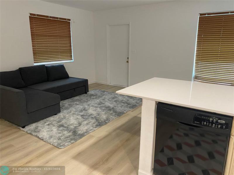 Duplex, Triplex and Fourplex Images