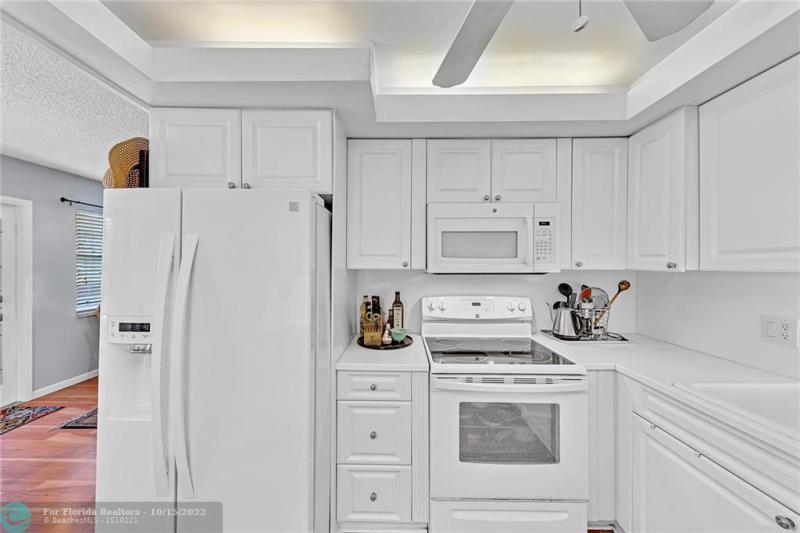  Condo & Townhome Photos