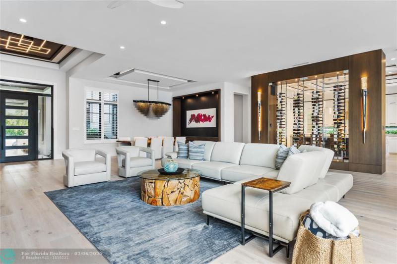  Single Family Homes Photo 10: 520 Intracoastal Drive  Fort Lauderdale,  FL 33304