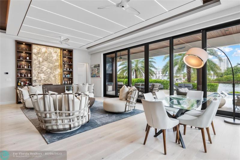  Single Family Homes Photo 11: 520 Intracoastal Drive  Fort Lauderdale,  FL 33304