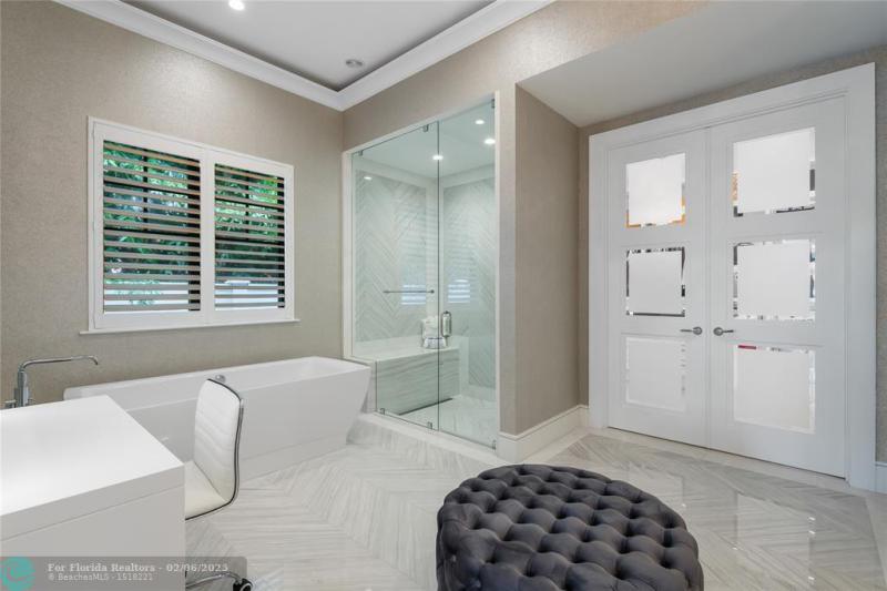  Single Family Homes Photo 29: 520 Intracoastal Drive  Fort Lauderdale,  FL 33304