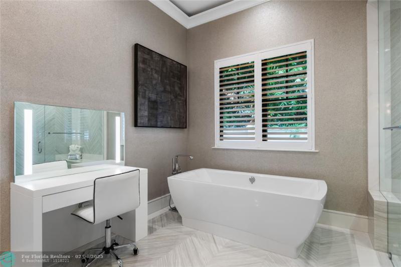  Single Family Homes Photo 33: 520 Intracoastal Drive  Fort Lauderdale,  FL 33304
