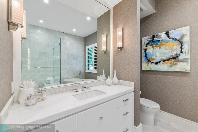  Single Family Homes Photo 50: 520 Intracoastal Drive  Fort Lauderdale,  FL 33304