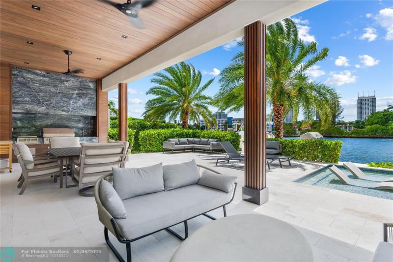  Single Family Homes Photo 57: 520 Intracoastal Drive  Fort Lauderdale,  FL 33304