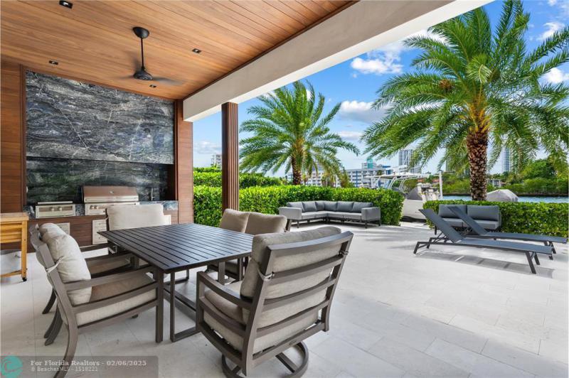  Single Family Homes Photo 58: 520 Intracoastal Drive  Fort Lauderdale,  FL 33304