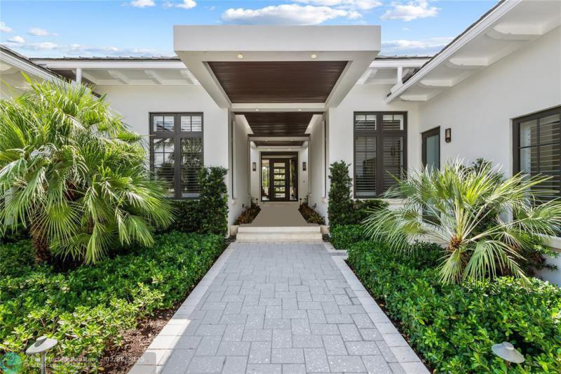  Single Family Homes Photo 6: 520 Intracoastal Drive  Fort Lauderdale,  FL 33304