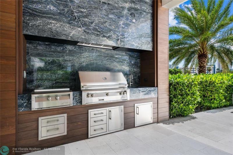 Single Family Homes Photo 60: 520 Intracoastal Drive  Fort Lauderdale,  FL 33304