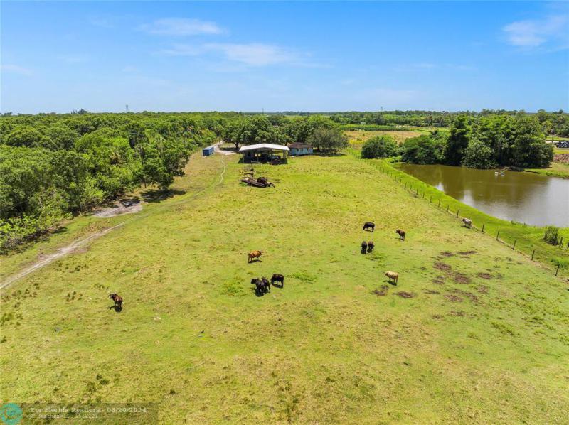  Commercial & Industrial Land Images 
