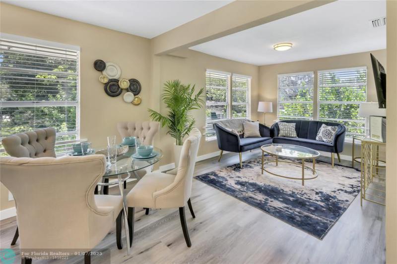 Duplex, Triplex and Fourplex Images