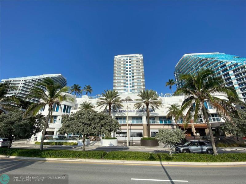  Condo & Townhome Photos