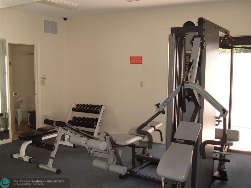  Condo & Townhome Photos