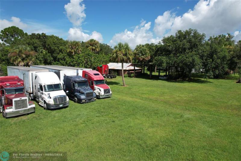  Commercial & Industrial Land Images 