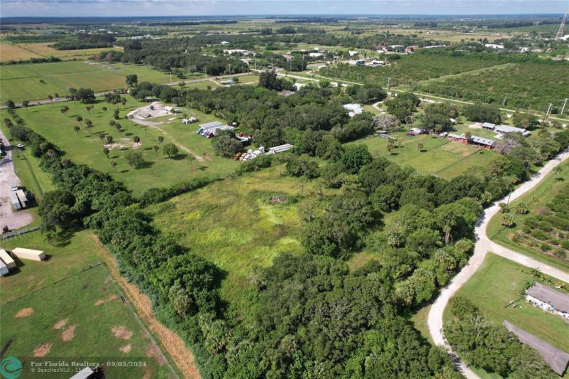  Commercial & Industrial Land Images 