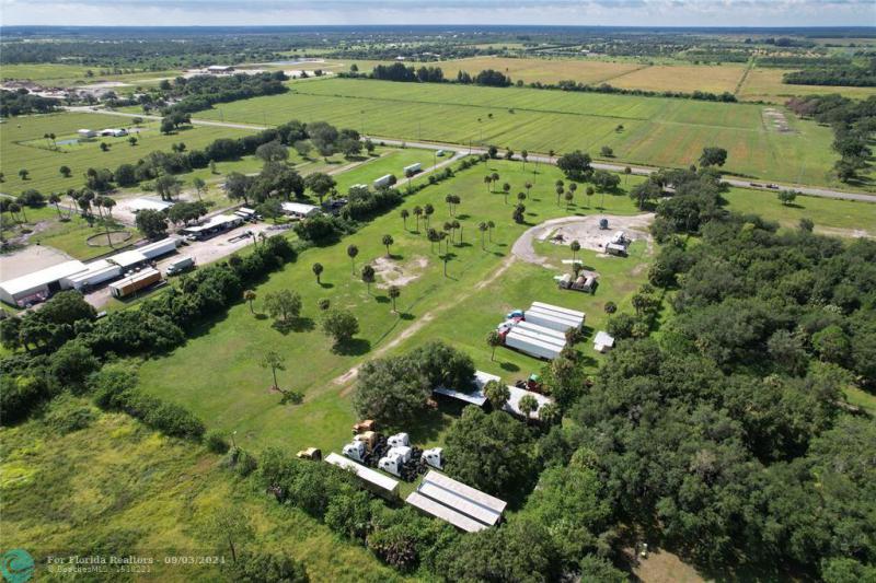  Commercial & Industrial Land Images 
