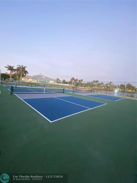 Duplex, Triplex and Fourplex Images