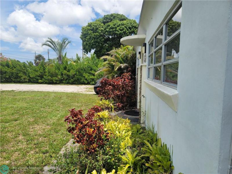  Commercial & Industrial Land Images 