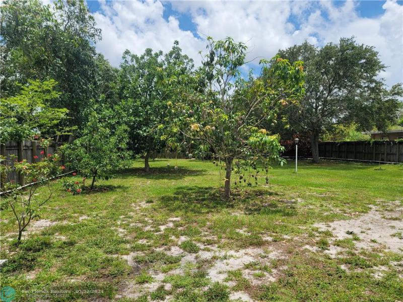  Commercial & Industrial Land Images 