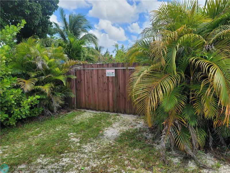  Commercial & Industrial Land Images 