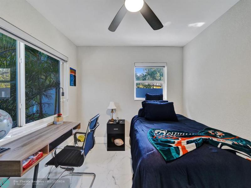  Single Family Homes Photo 35: 1667 N Dixie Hwy  Fort Lauderdale,  FL 33305