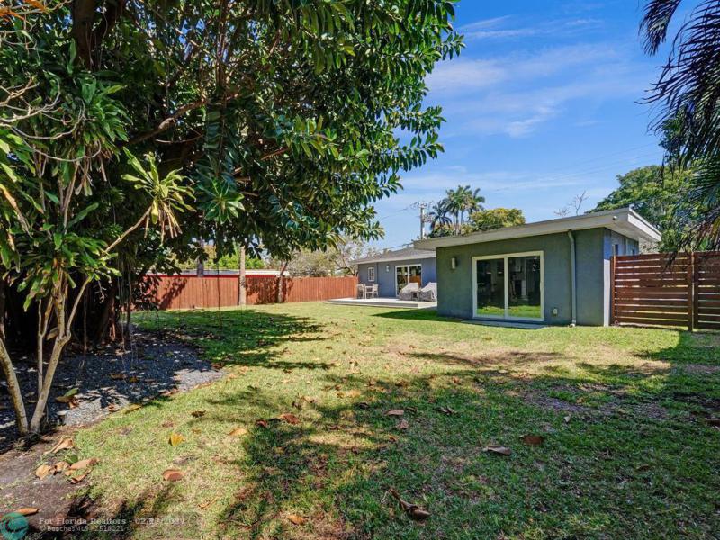  Single Family Homes Photo 41: 1667 N Dixie Hwy  Fort Lauderdale,  FL 33305