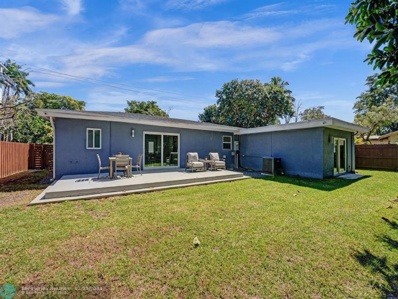  Single Family Homes Photo 48: 1667 N Dixie Hwy  Fort Lauderdale,  FL 33305