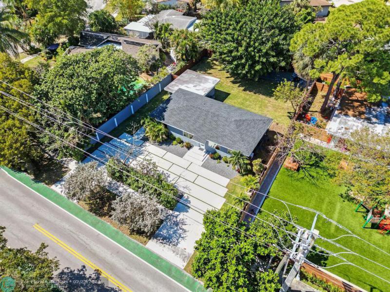  Single Family Homes Photo 58: 1667 N Dixie Hwy  Fort Lauderdale,  FL 33305