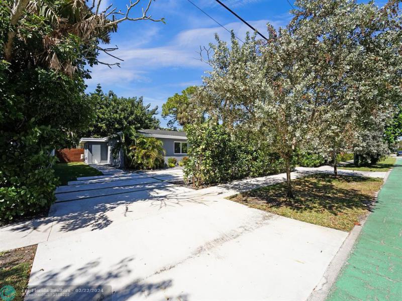  Single Family Homes Photo 67: 1667 N Dixie Hwy  Fort Lauderdale,  FL 33305