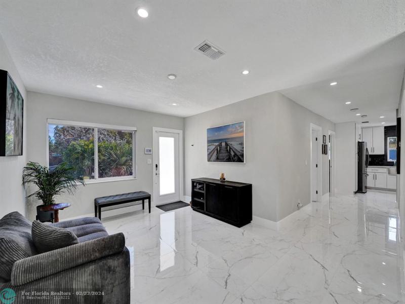  Single Family Homes Photo 75: 1667 N Dixie Hwy  Fort Lauderdale,  FL 33305