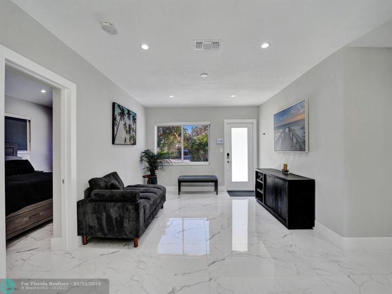  Single Family Homes Photo 76: 1667 N Dixie Hwy  Fort Lauderdale,  FL 33305