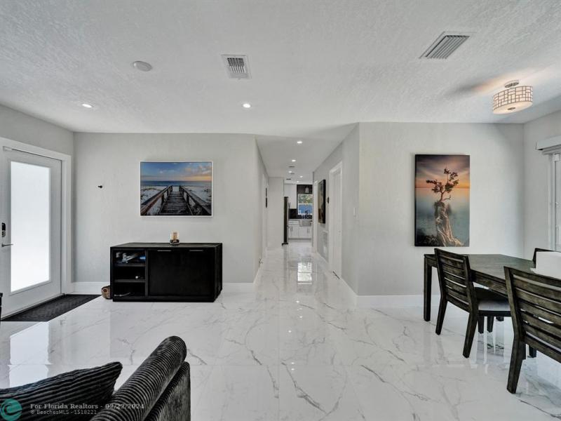  Single Family Homes Photo 78: 1667 N Dixie Hwy  Fort Lauderdale,  FL 33305
