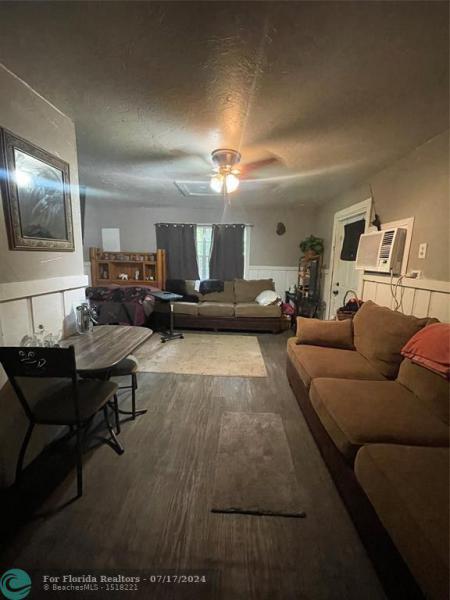 Duplex, Triplex and Fourplex Images