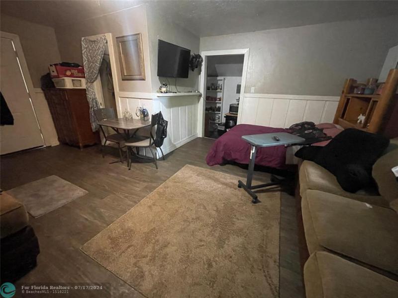 Duplex, Triplex and Fourplex Images