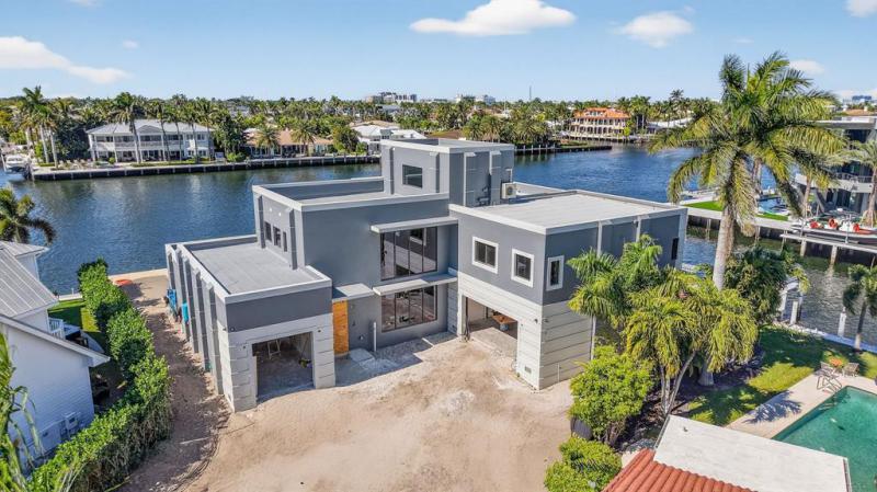  Single Family Homes Photo 2: 3025 NE 25th St  Fort Lauderdale,  FL 33305
