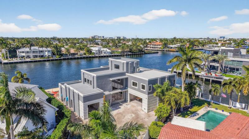  Single Family Homes Photo 33: 3025 NE 25th St  Fort Lauderdale,  FL 33305