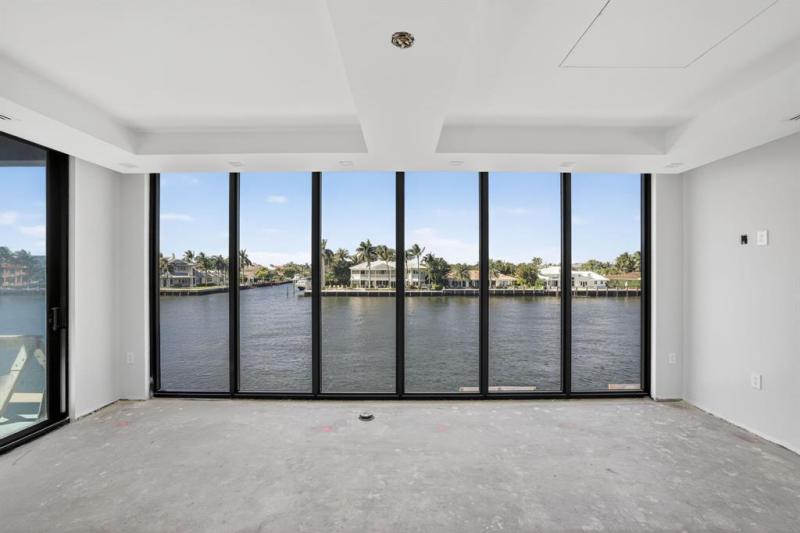  Single Family Homes Photo 5: 3025 NE 25th St  Fort Lauderdale,  FL 33305