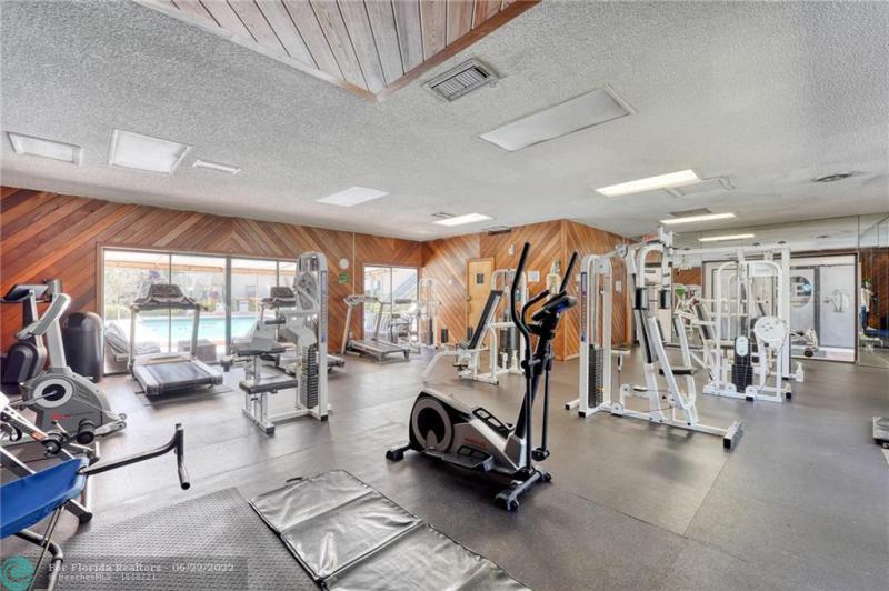  Condo & Townhome Photos