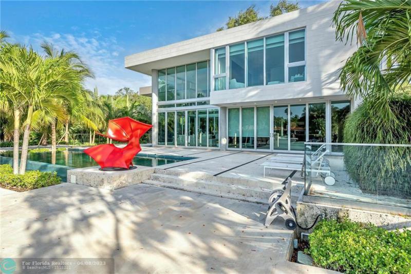  Single Family Homes Photo 2:  Fort Lauderdale,  FL 33301