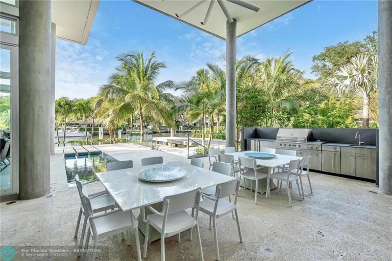  Single Family Homes Photo 23:  Fort Lauderdale,  FL 33301